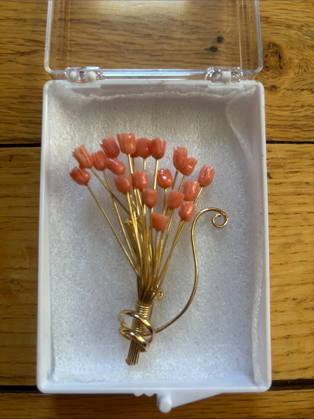 Vintage Gold-Tone Bouquet Pin Brooch with Coral Pink Flower Accents